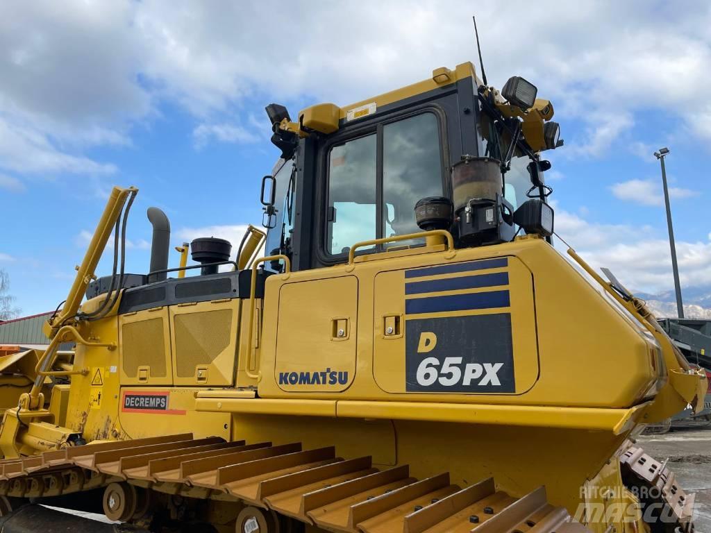Komatsu D65PX-18 履帶推土機