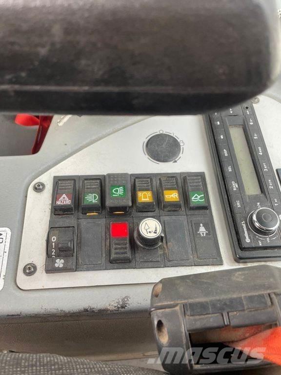 Terex TL70 輪胎式裝載機