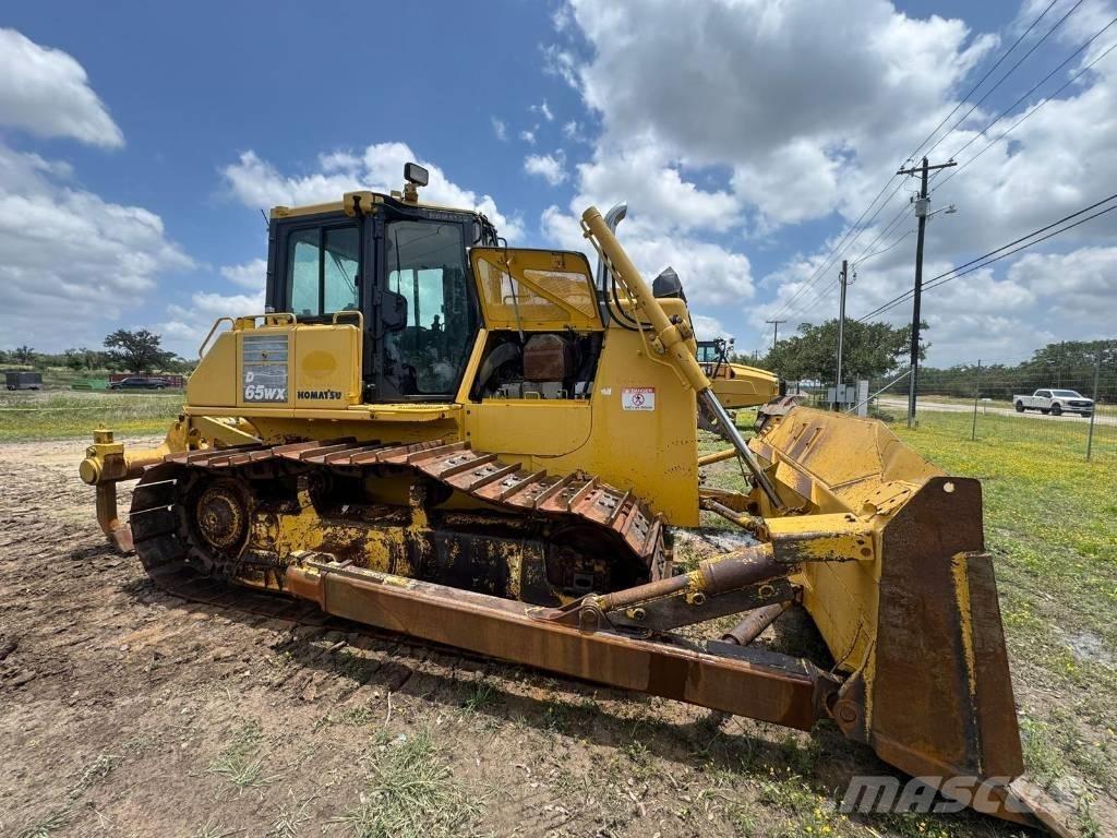 Komatsu D65WX-17 履帶推土機