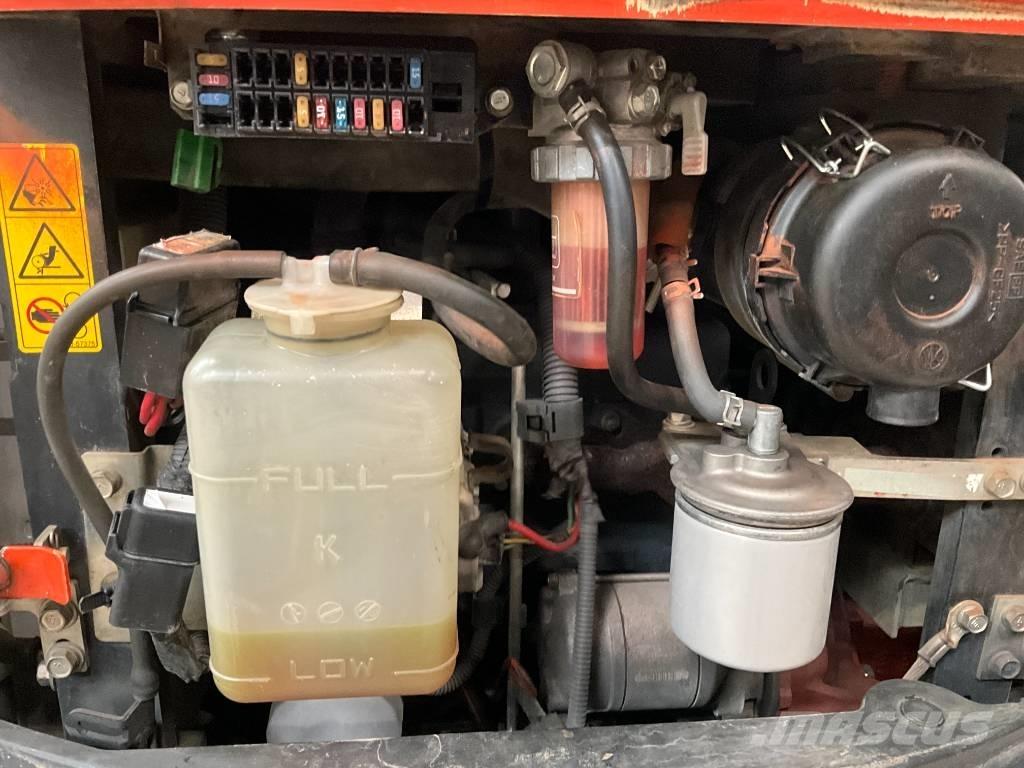 Kubota U 15-3 小型挖土機/掘鑿機<7t(小型挖掘機)