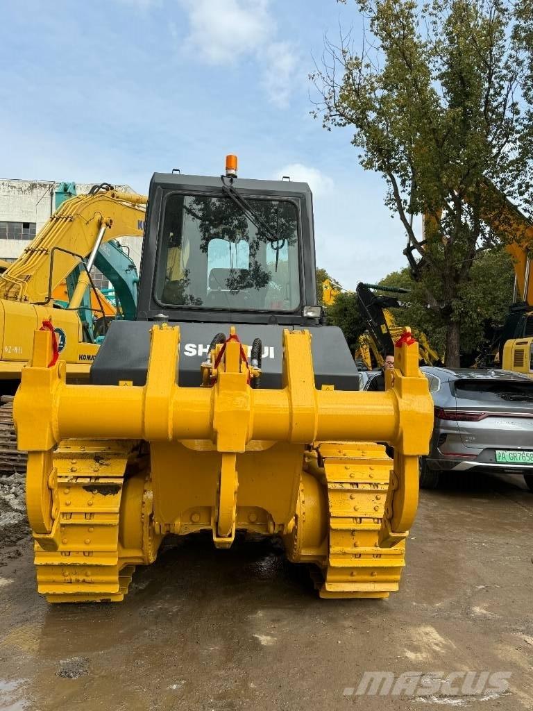 Shantui SD 16 履帶推土機