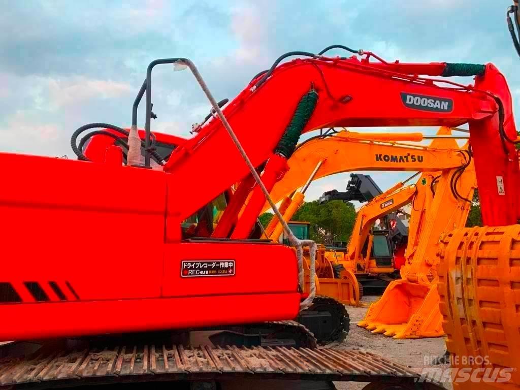 Doosan DX 225 LC 履帶式 挖土機/掘鑿機/挖掘機