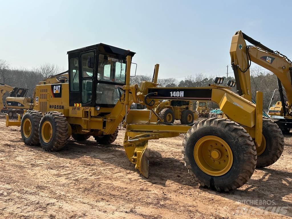 CAT 140 H 平土機
