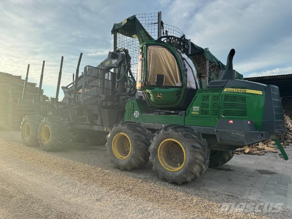 John Deere 1110 G 集運機