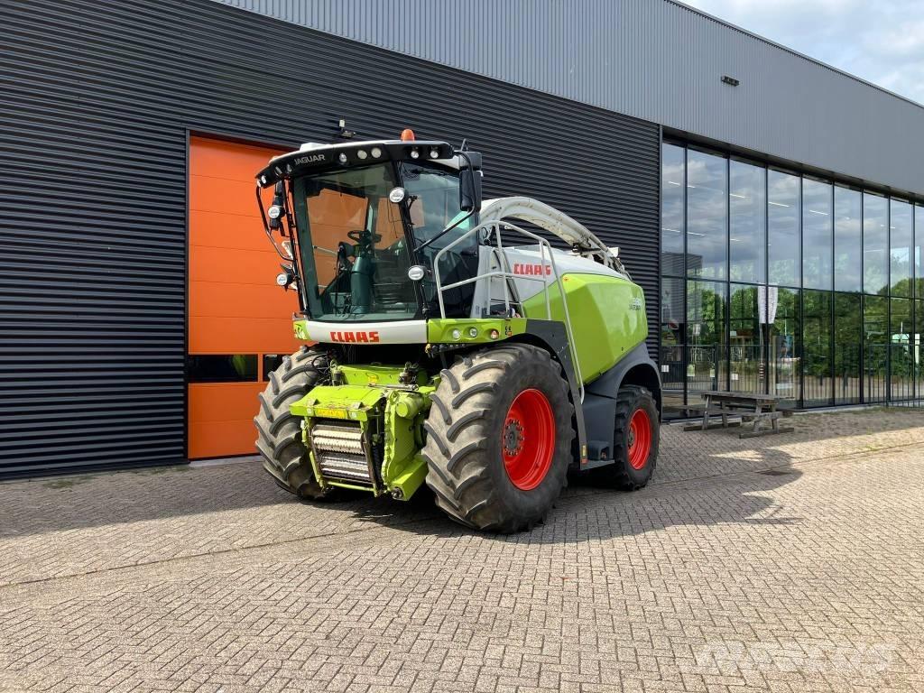 CLAAS Jaguar 930 自走式飼料採集機