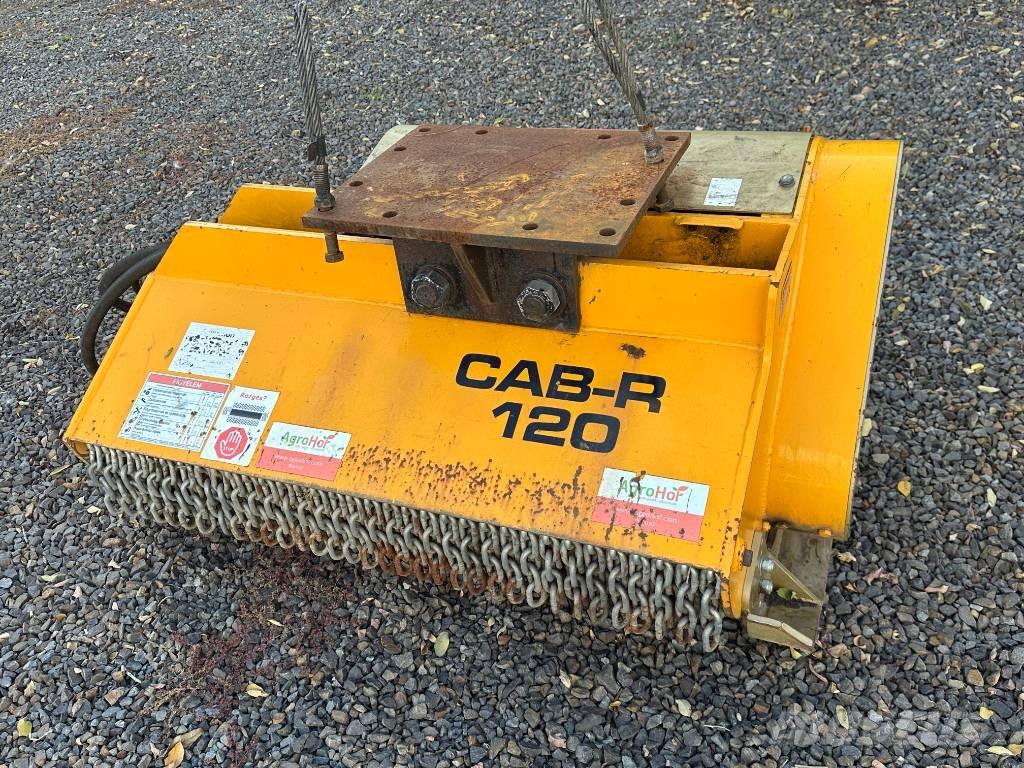  Belafer Cab-R 120 除枝機