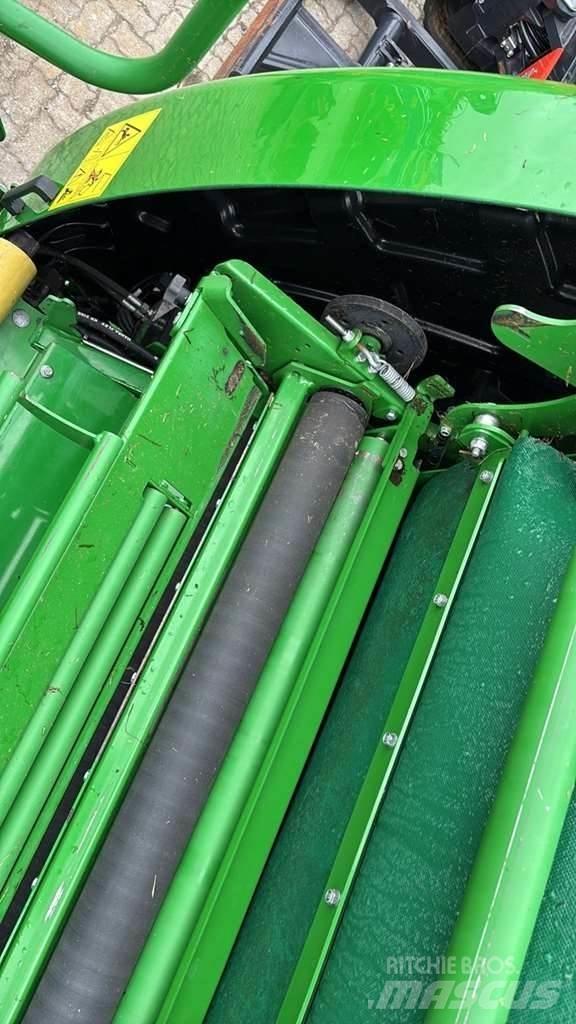 McHale V660 圓型牧草打包機