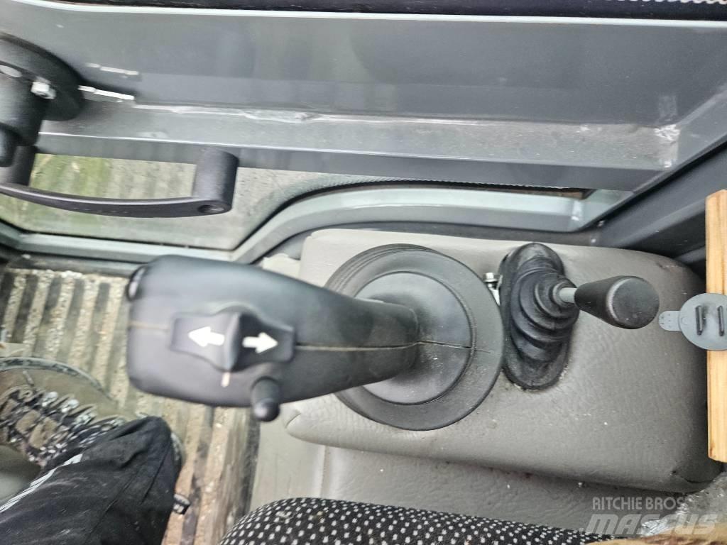 Wacker Neuson WL 25 輪胎式裝載機