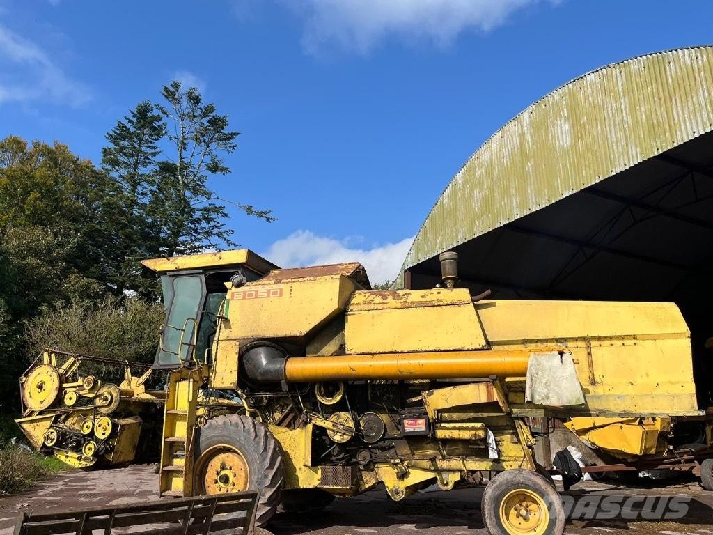 New Holland 8050 聯合收穫機