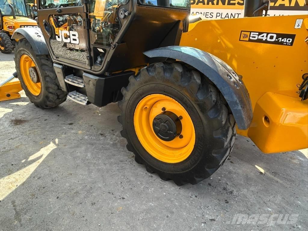 JCB 540-140 伸縮臂操作車