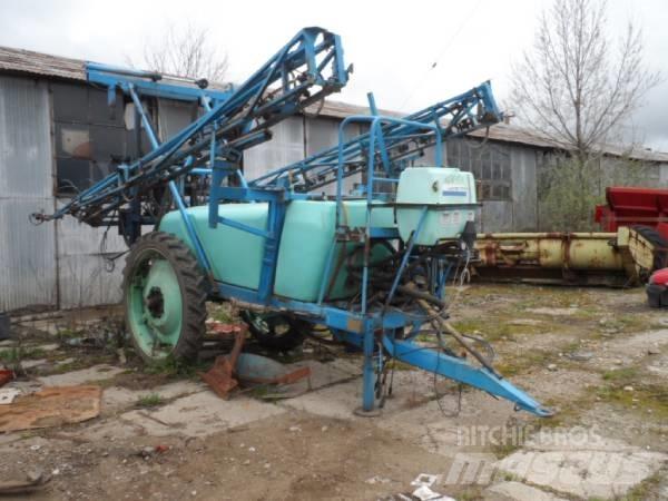 Berthoud Alba 2200 牽引式噴霧機
