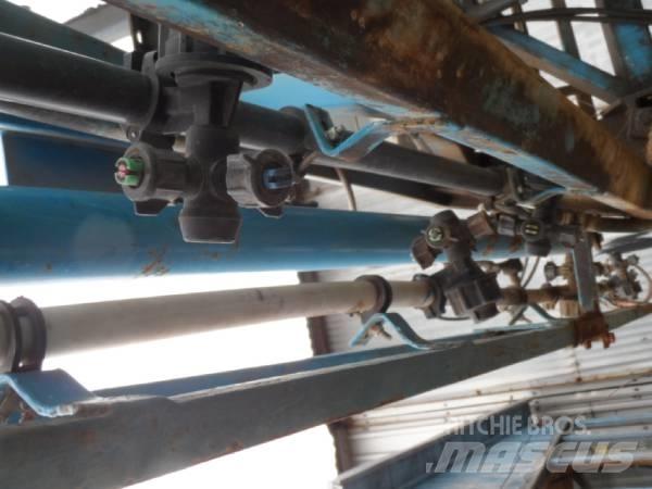 Berthoud Alba 2200 牽引式噴霧機