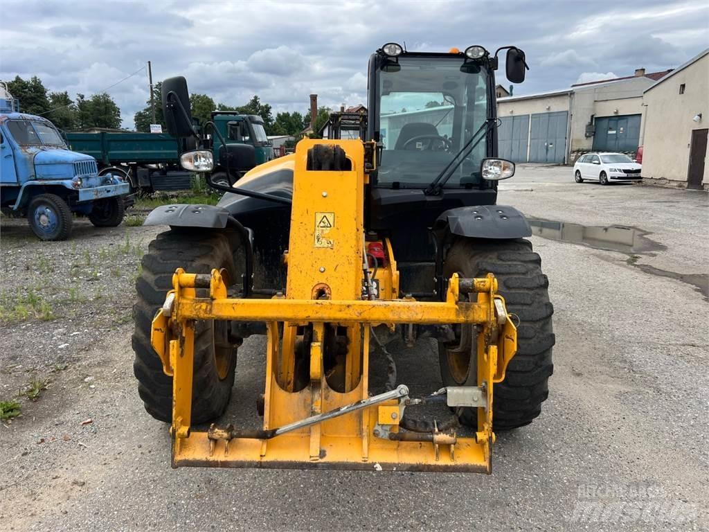 JCB 541-70IND 4X4 其他
