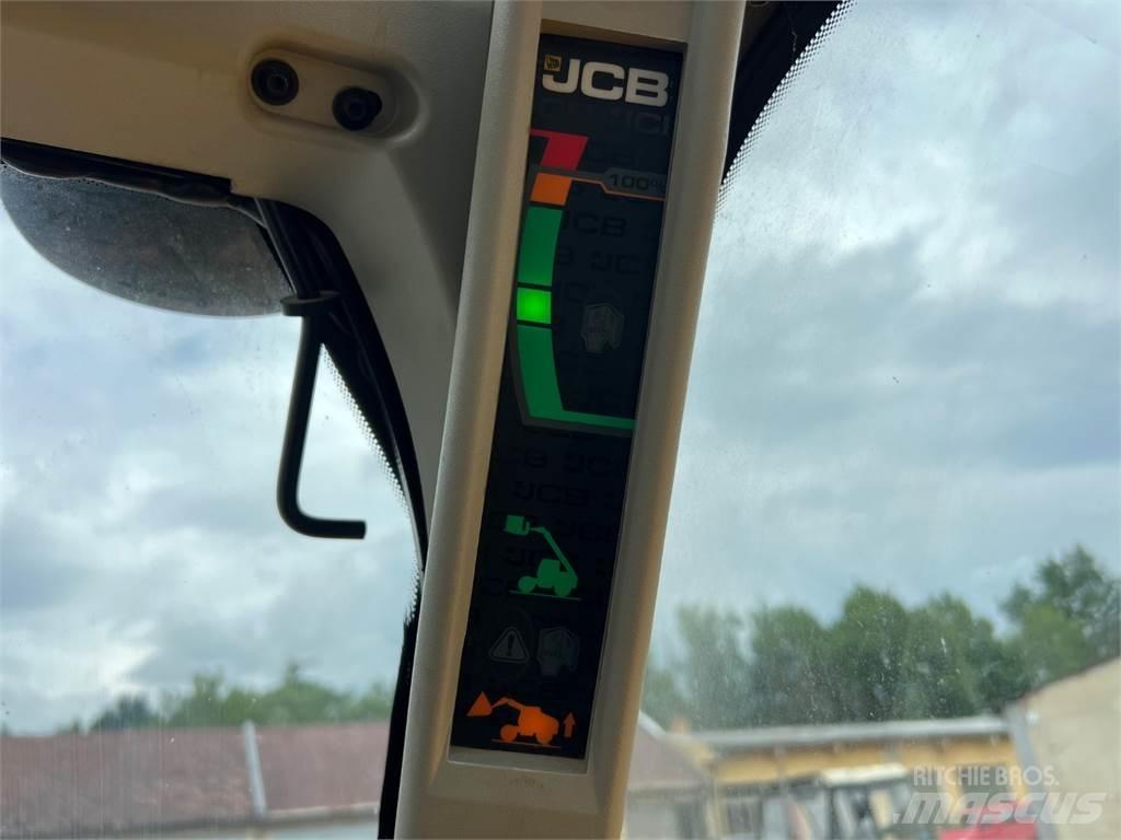 JCB 541-70IND 4X4 其他