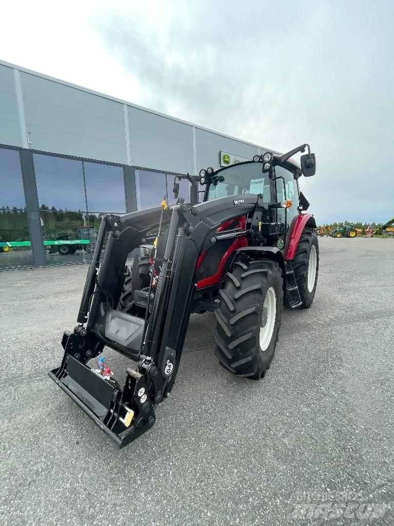 Valtra A105 曳引機