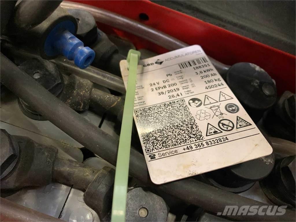 Linde L10B 行走控制式堆積機