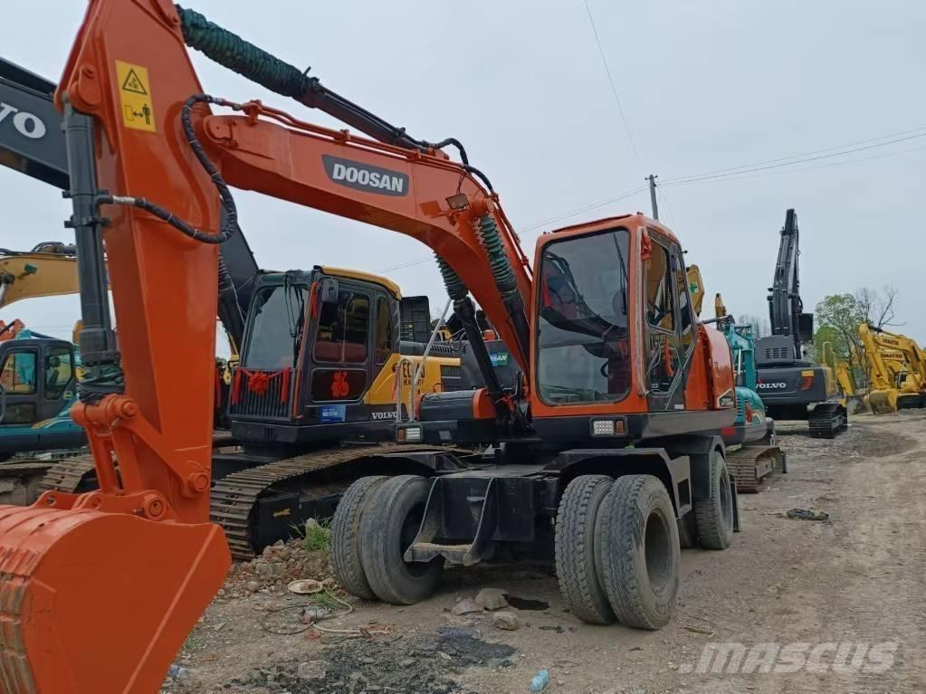 Doosan 150 W-7 旋轉式挖土機/掘鑿機/挖掘機