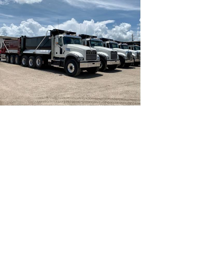 Mack Tri Axle Dump 傾卸式卡車