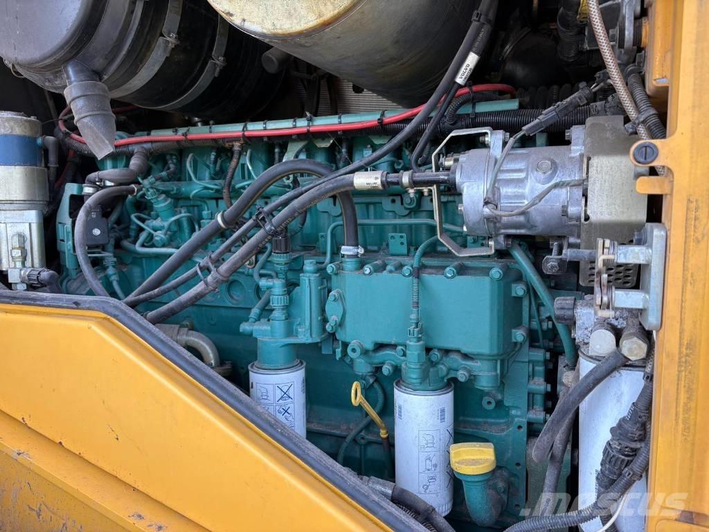 Volvo L 110 F 輪胎式裝載機