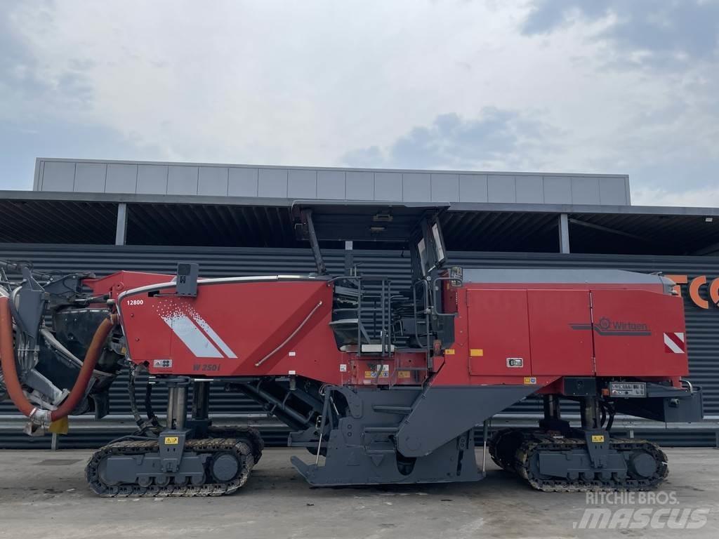 Wirtgen W 250 瀝青冷銑刨機/銑床