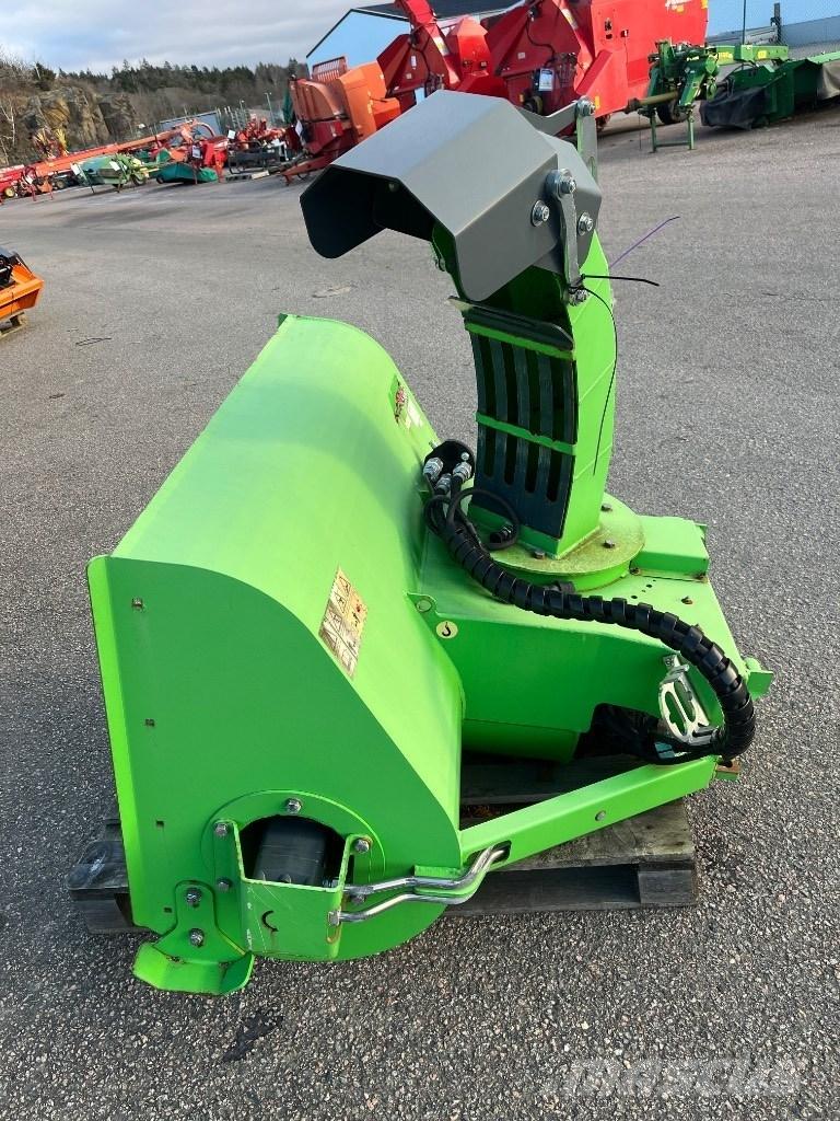 Avant Snöfräs 掃雪機