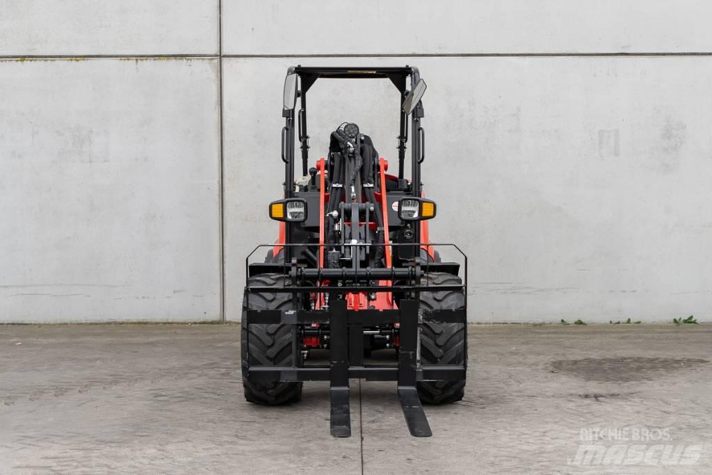 Manitou MLA 5-50 H 小型裝載機