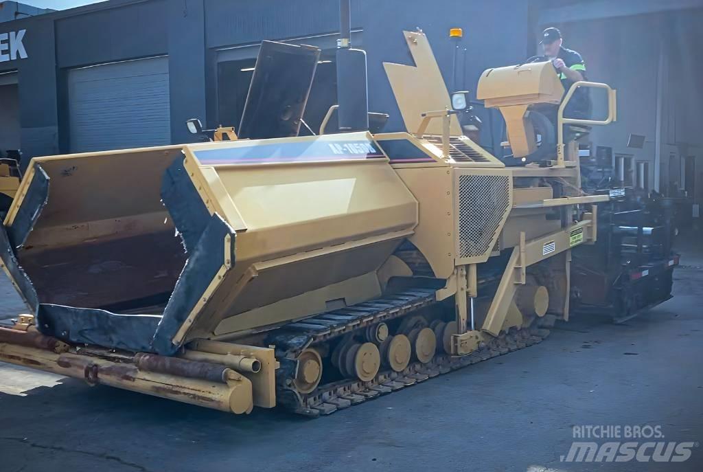 CAT AP 1050 B 瀝青攤舖機/鋪路機