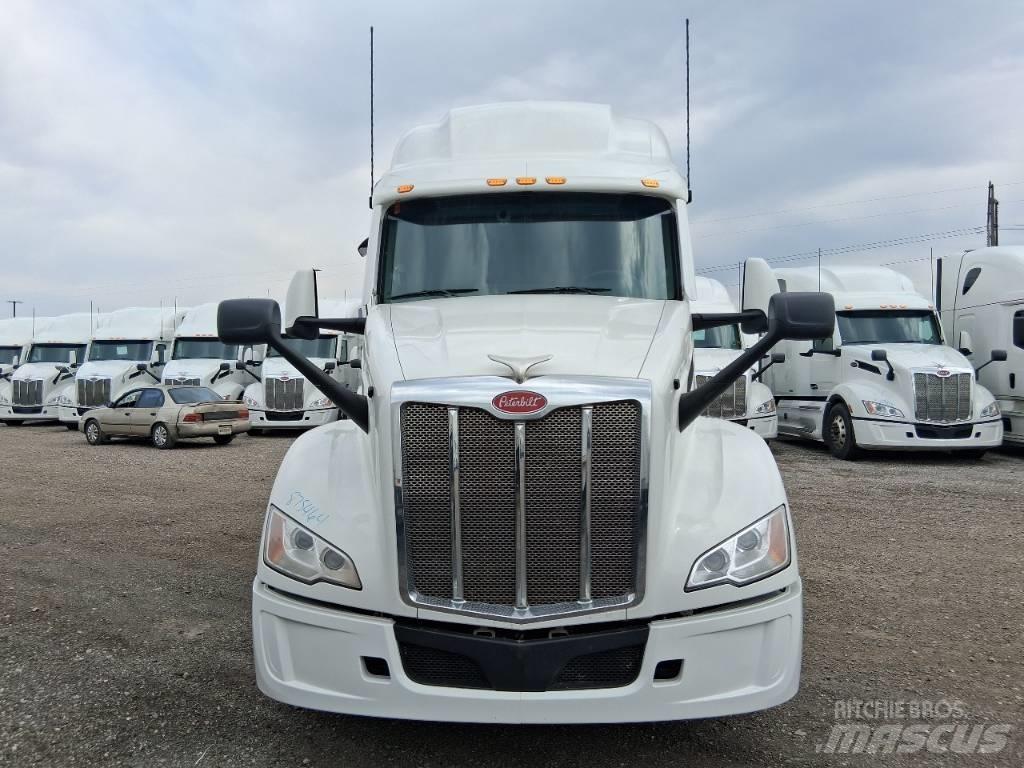 Peterbilt 579 曳引機組件