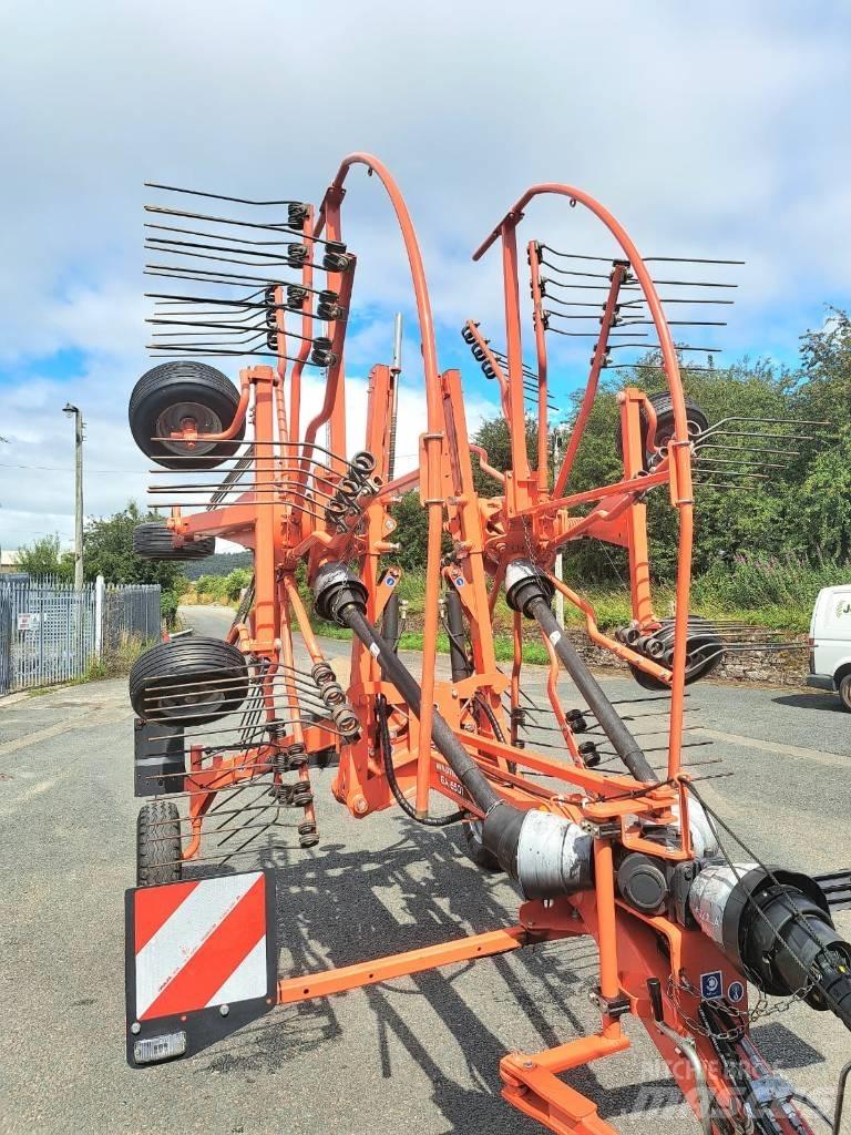 Kuhn GA 6501 耙與翻草機