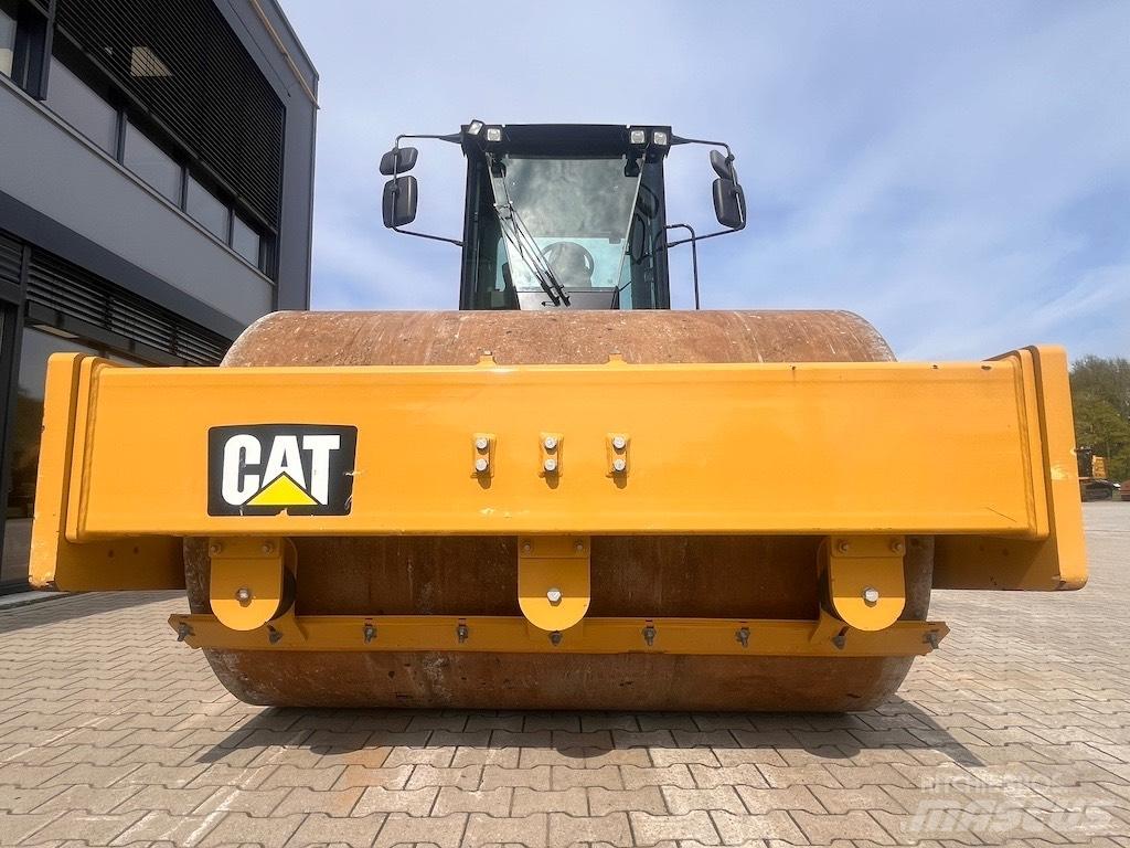 CAT CS 66 B 單輪滾壓機