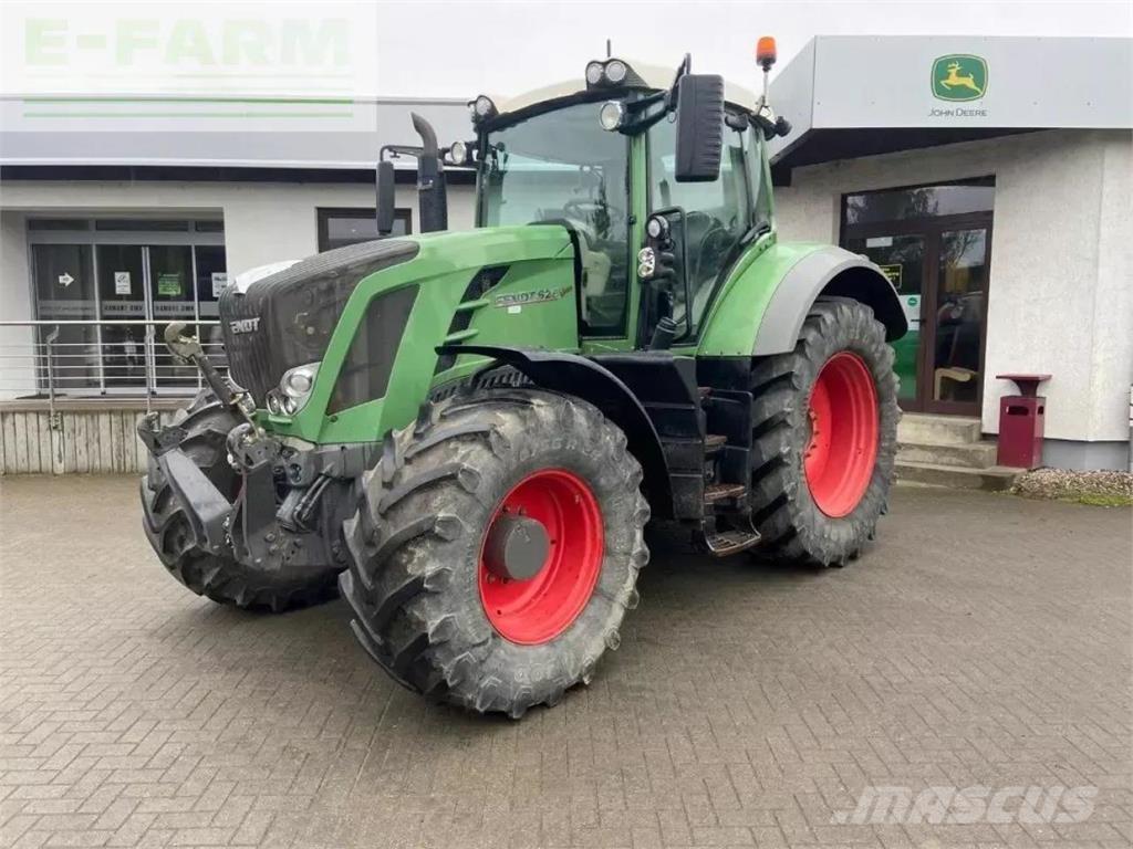 Fendt 826 曳引機