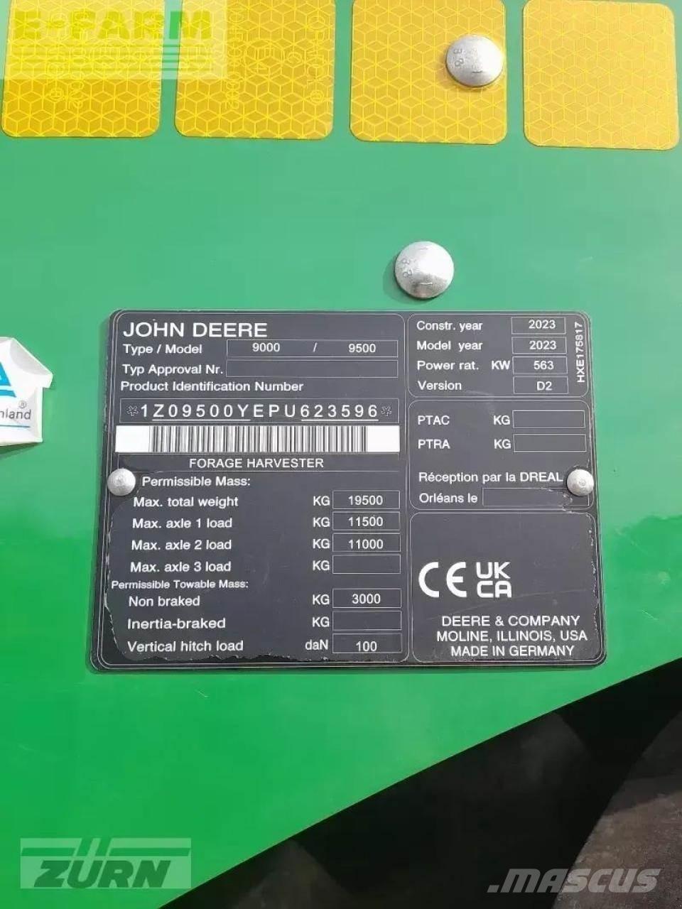 John Deere 9500 自走式飼料採集機