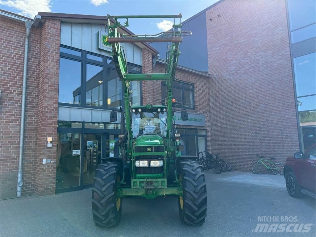 John Deere 6620 曳引機