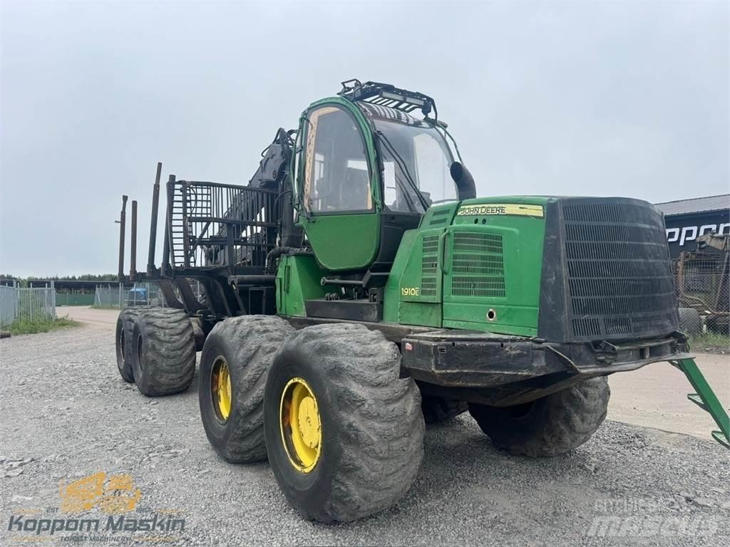 John Deere 1910E 集運機