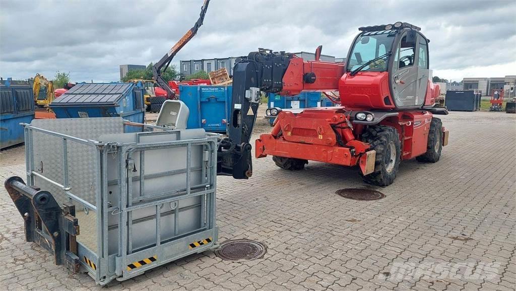 Manitou MRT2540MS 伸縮臂操作車