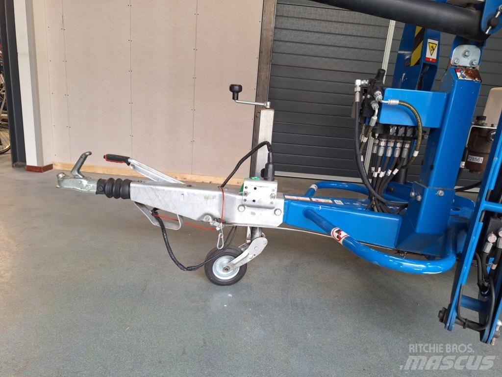 Niftylift 120 T 拖車裝載高空作業平台