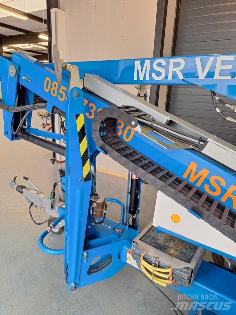 Niftylift 120 T 拖車裝載高空作業平台