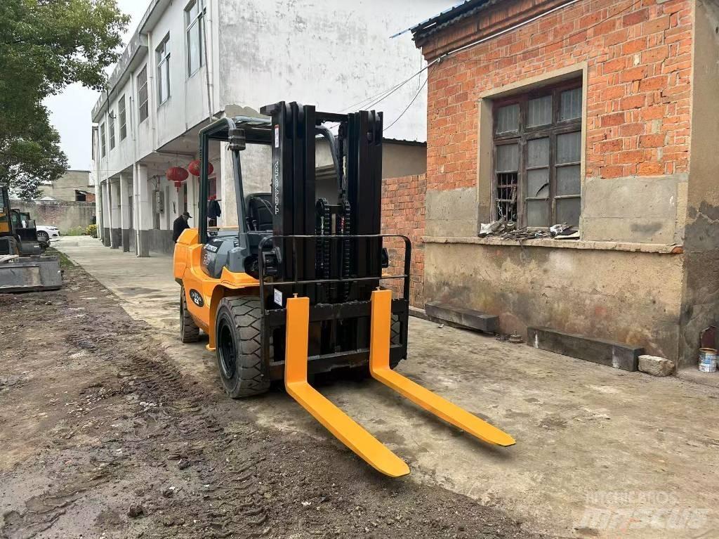 Toyota 5 ton 柴油卡車