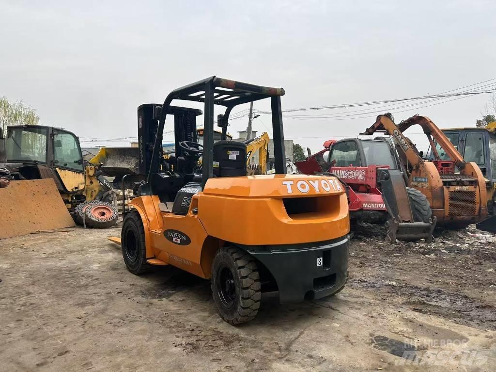 Toyota 5 ton 柴油卡車