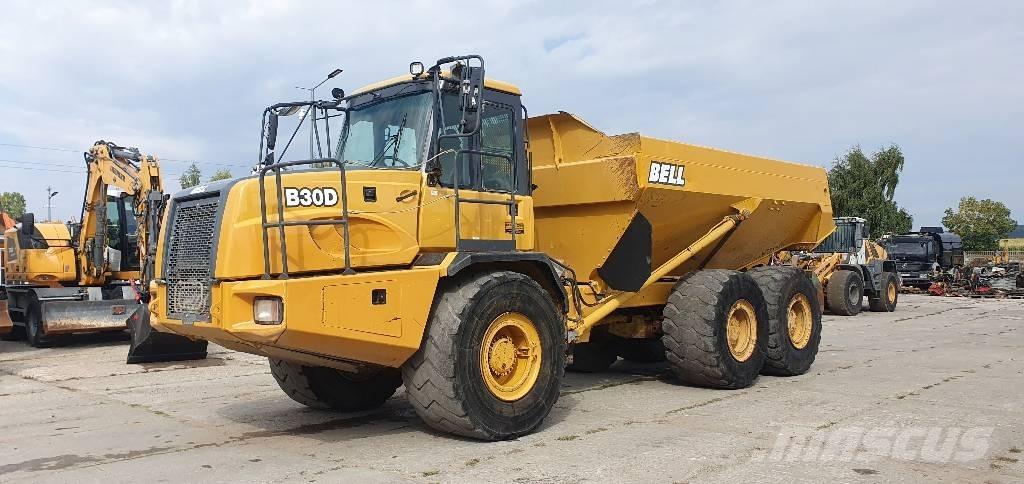 Bell B 30 D 鉸接式起吊車
