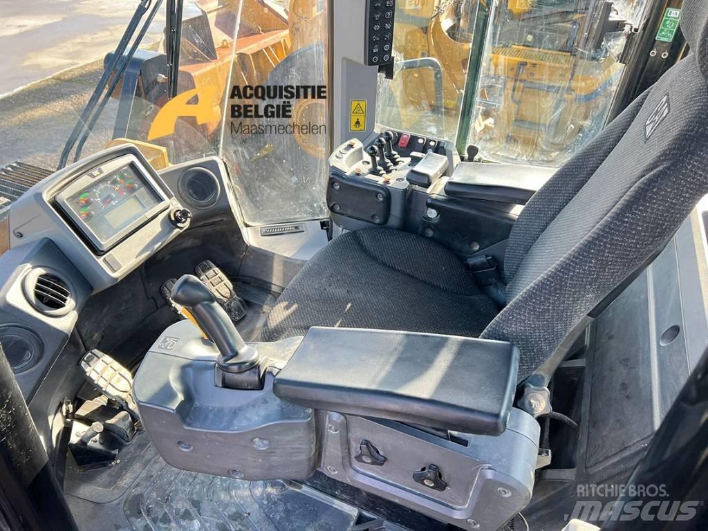 CAT 966 M 輪胎式裝載機