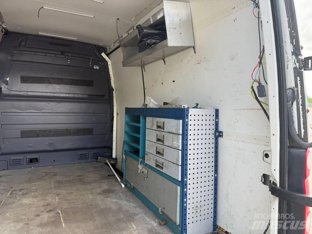 Volkswagen Crafter 廂式貨物運輸車
