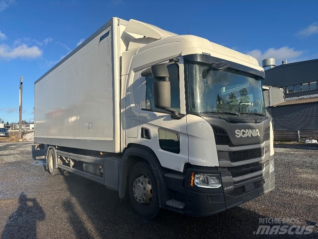 Scania P250 貨箱式卡車