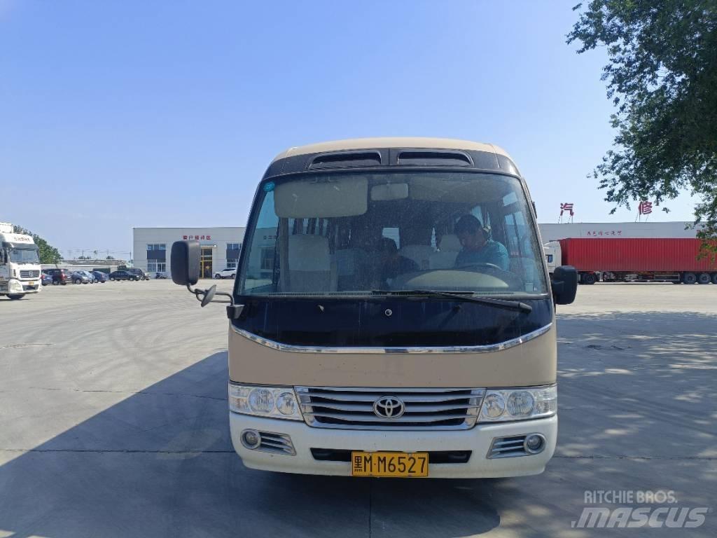 Toyota Coaster Bus 迷你巴士