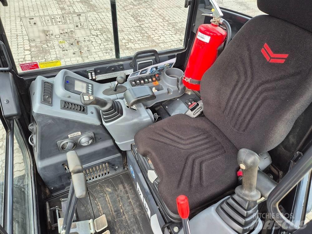 Yanmar Vio 33 小型挖土機/掘鑿機<7t(小型挖掘機)