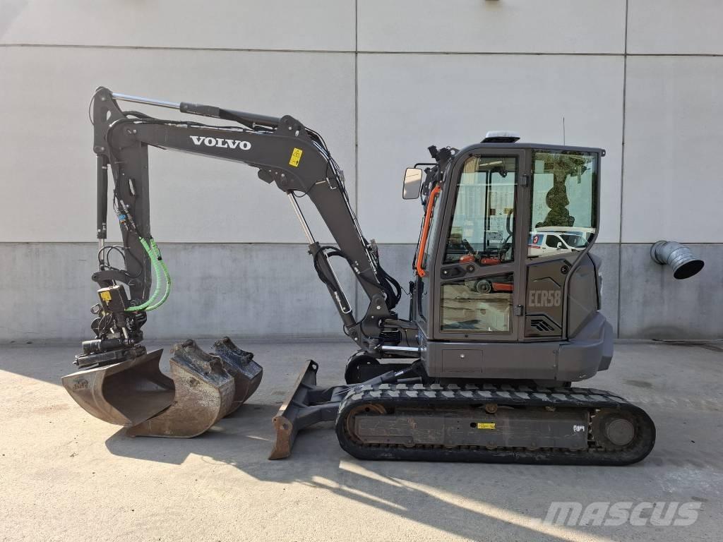 Volvo ECR 58 F 小型挖土機/掘鑿機<7t(小型挖掘機)