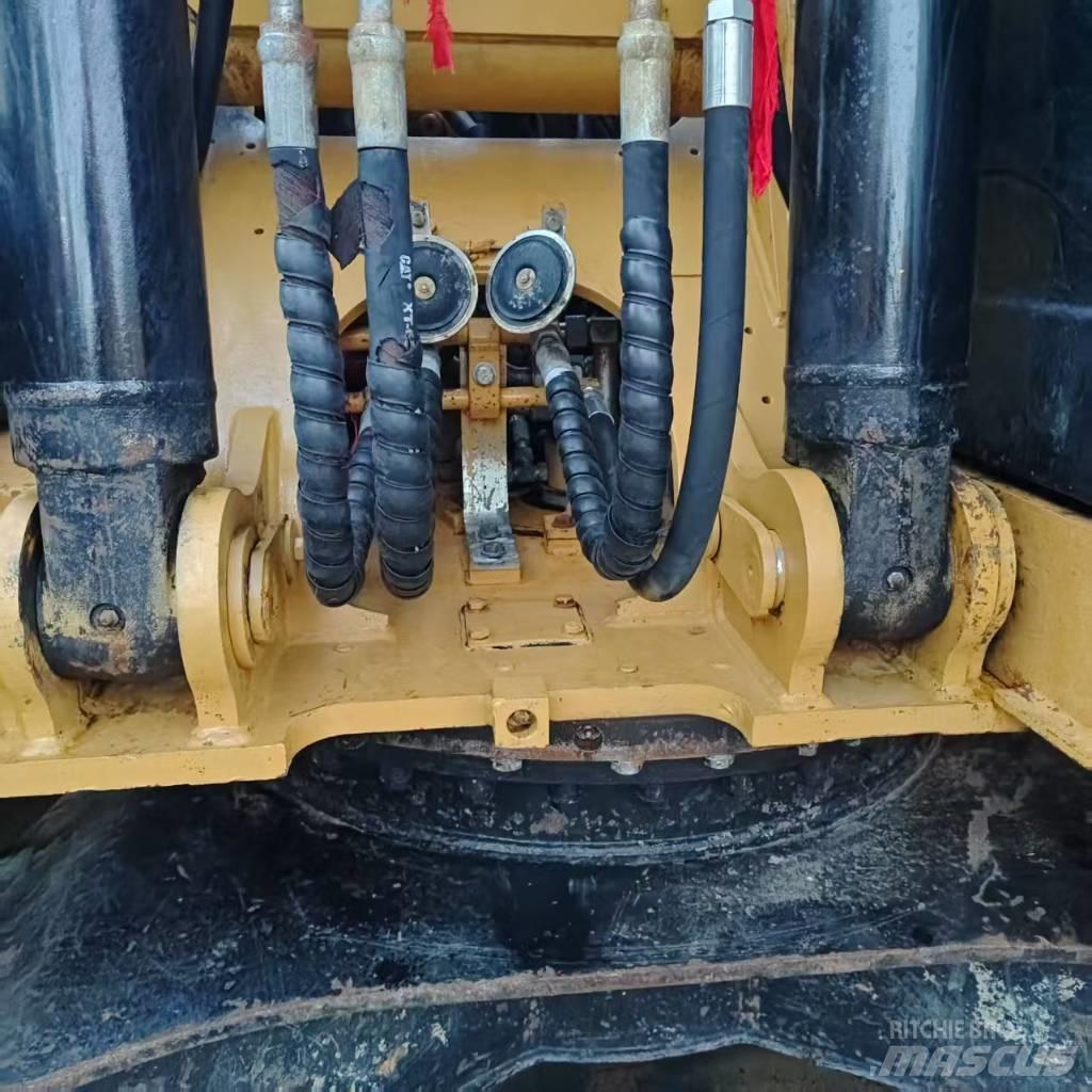 CAT 313 D 履帶式 挖土機/掘鑿機/挖掘機