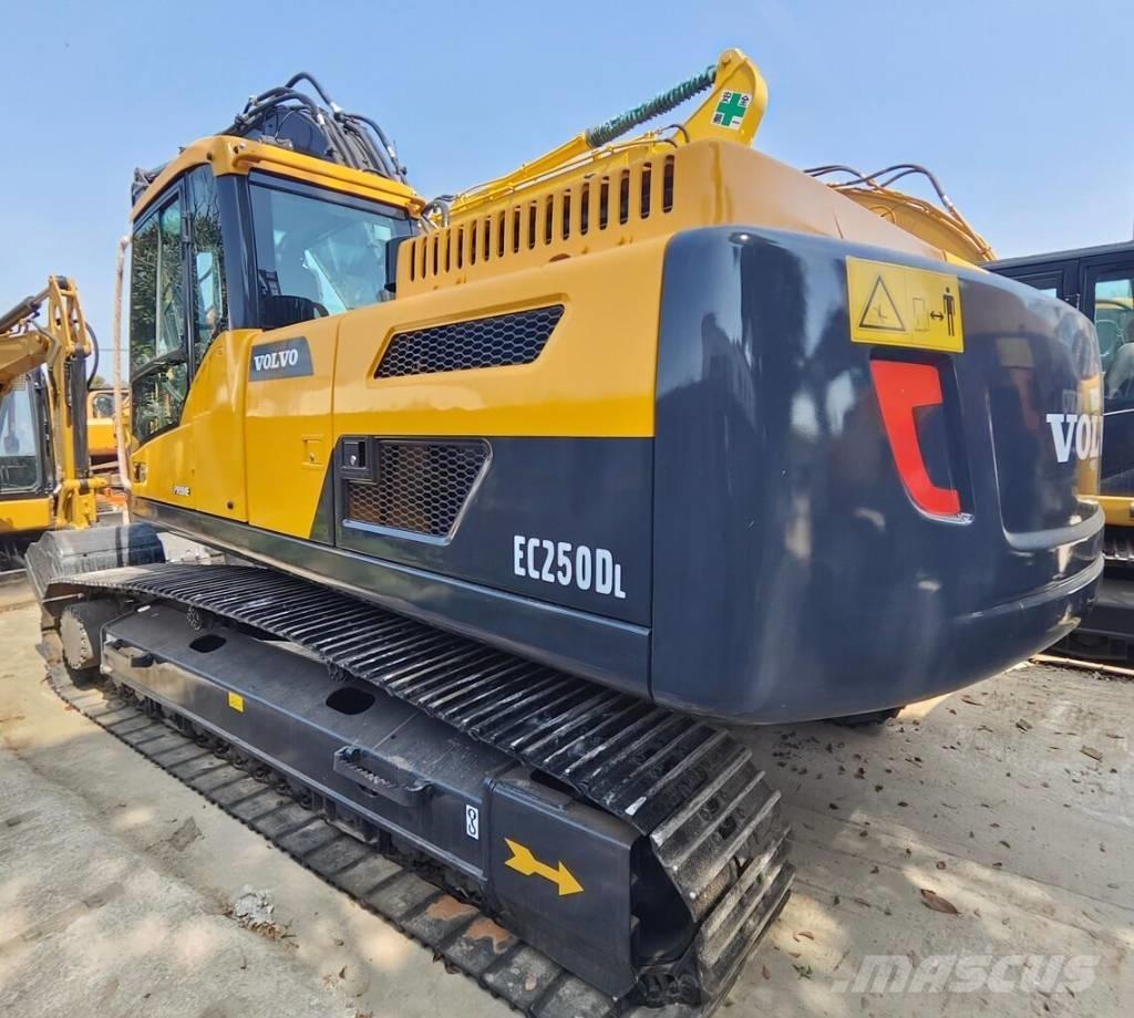 Volvo EC 250 D L 履帶式 挖土機/掘鑿機/挖掘機