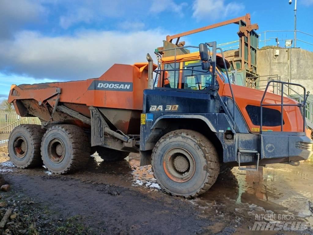 Doosan DA 30 鉸接式起吊車