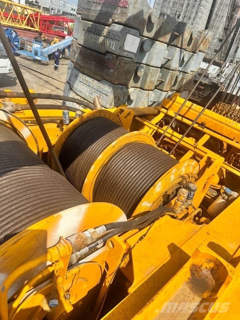 Liebherr LR 1400-2 履帶式起重機